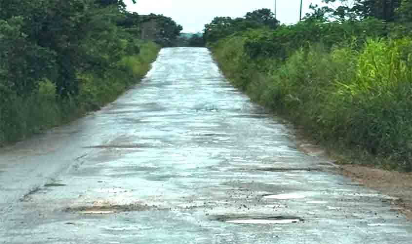 Presidente Alex Redano cobra urgência na recuperação da RO-133 entre Theobroma e Vale do Anari