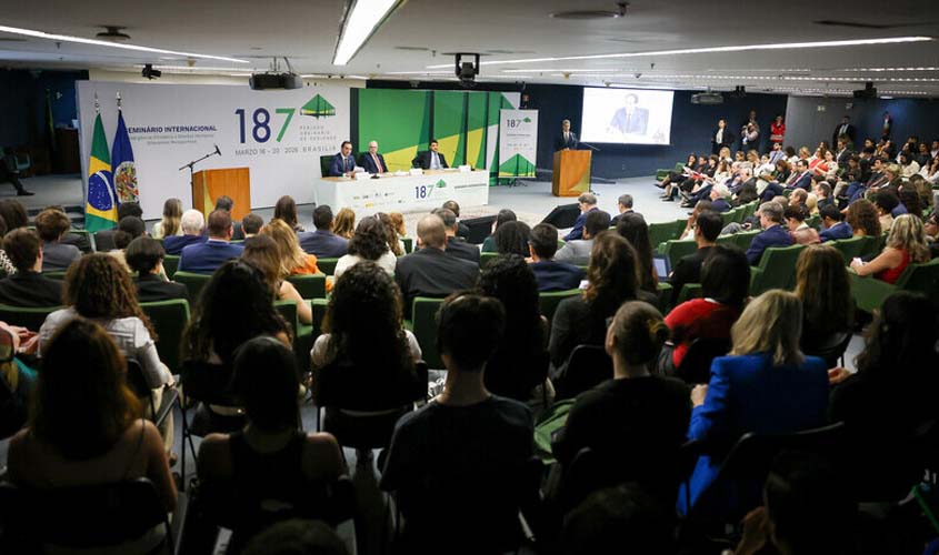 Presidente do TJRO lança obra em seminário internacional no STF