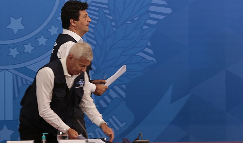 Senadores se manifestam sobre demissão de Mandetta da pasta da Saúde