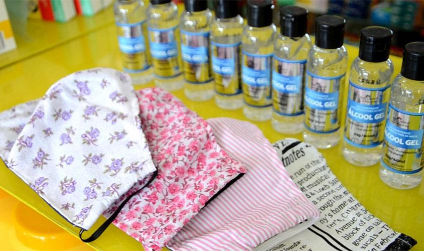 Parceria entre Prefeitura e Drogaria realiza troca de 1kg de alimento por álcool em gel ou máscara