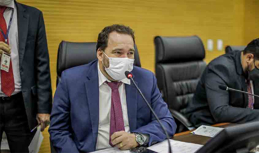 Presidente Alex Redano prestigia posse do novo procurador geral de justiça do Ministério Público