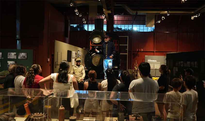 'Uma Noite no Museu' leva interatividade à população no complexo EFMM