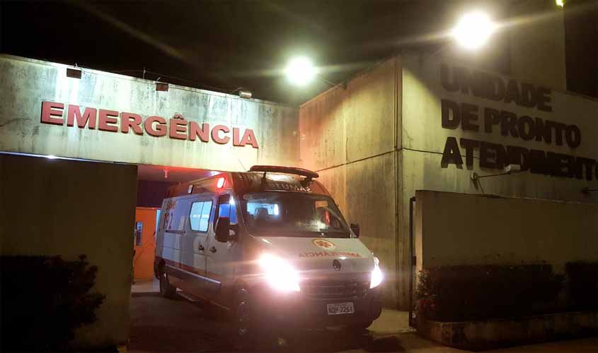 Jovem é atacado com facadas em bar na zona leste e morre no hospital João Paulo II