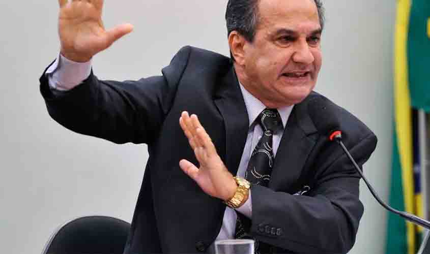 Tias rezadeiras da Igreja Católica integram o batalhão de Malafaia pelo PL do estupro