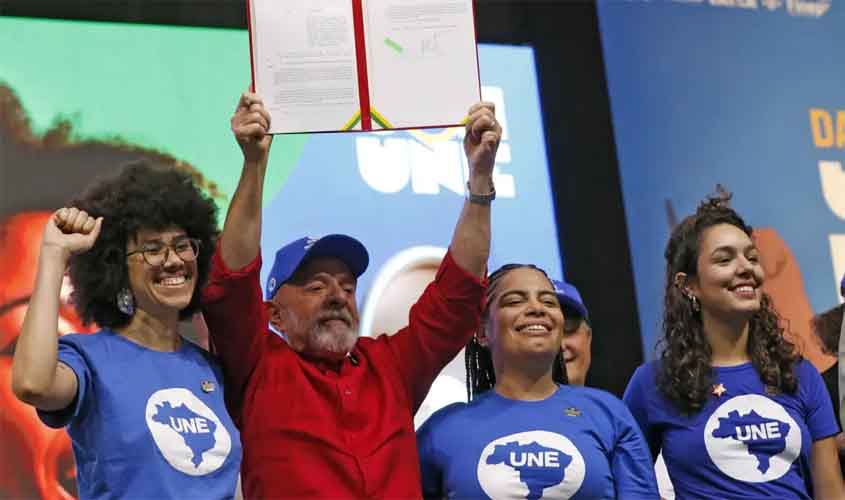 Lula diz que vai cobrar imposto das empresas americanas digitais