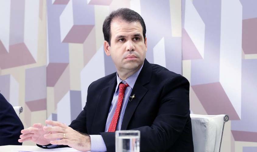 Comissão aprova projeto que exige oitiva de credor antes da decretação de falência por juiz