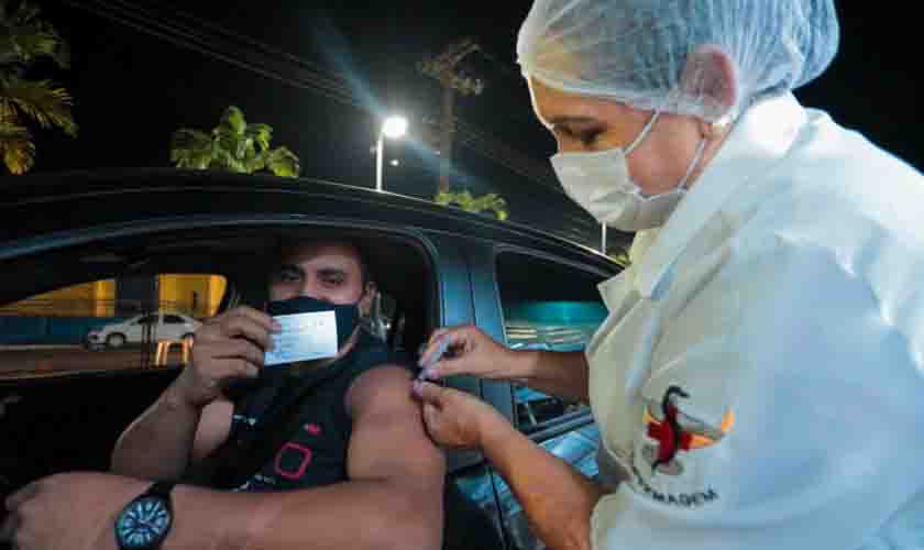 Mais de 70% da população adulta em Porto Velho recebeu a primeira dose ou a dose única de vacina
