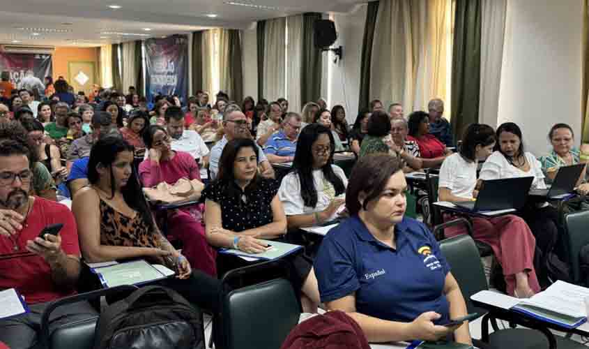 Encontro reúne professores do Ensino Médio e discute sobre Práticas Integradas e Colaborativas