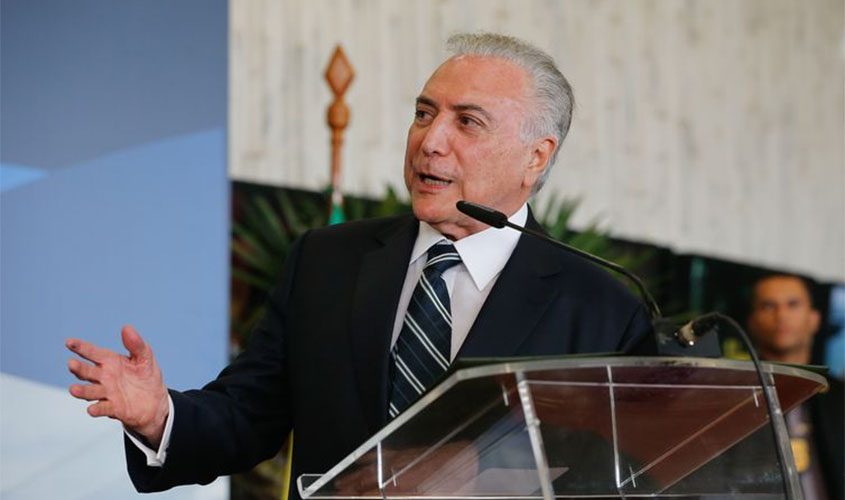 Juiz federal absolve Temer em caso de conversa com Joesley