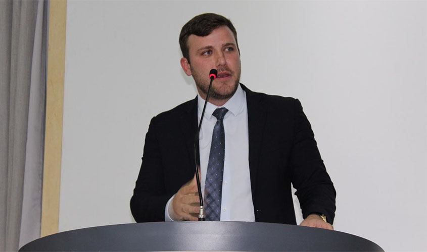 Samir Ali defende que empresa pague prejuízos causados em casa alagada