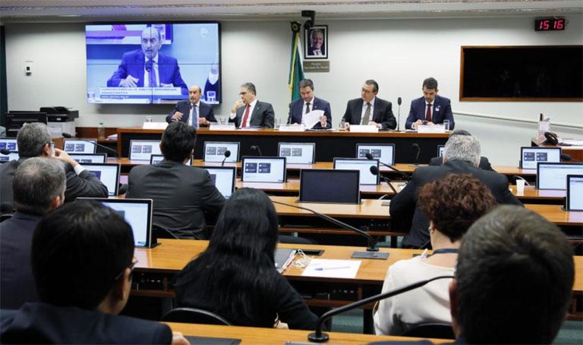 Juiz e promotor divergem sobre mudanças na Lei de Improbidade