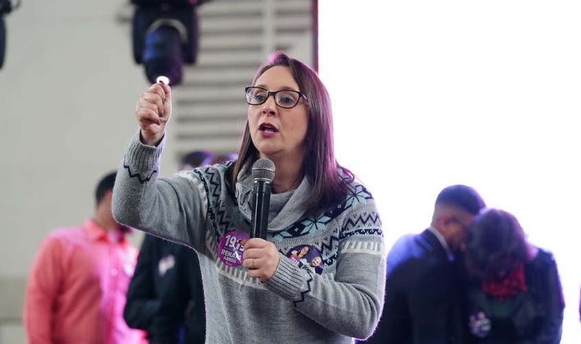 Nem banheiro mulher tinha