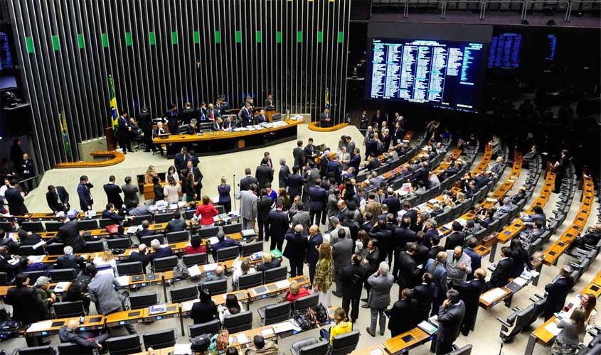 Brasil: governos contra o povo