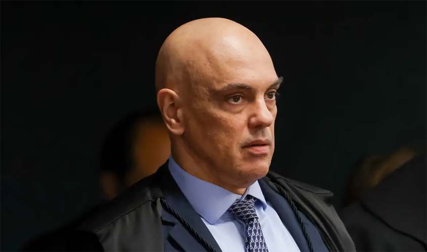 Moraes revoga prisão de mulher detida em 8 de janeiro