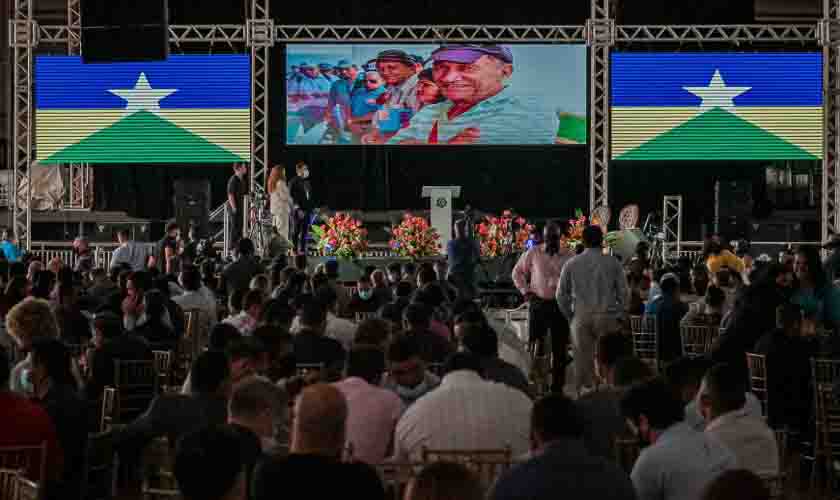 Prefeitos parabenizam evento realizado pelo Governo de Rondônia que reúne gestores do Executivo e Legislativo