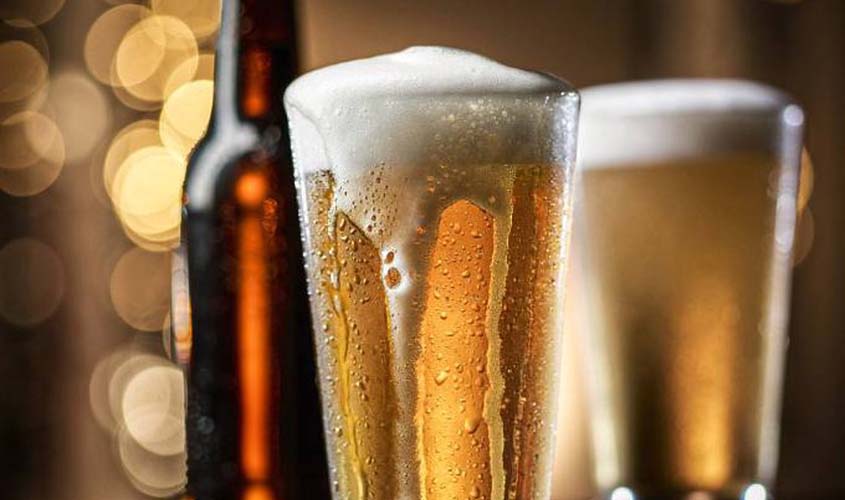 Rondoniense paga a cerveja com mais imposto do Brasil