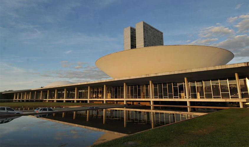 CCJ da Câmara aprova admissibilidade da PEC da Reforma Sindical