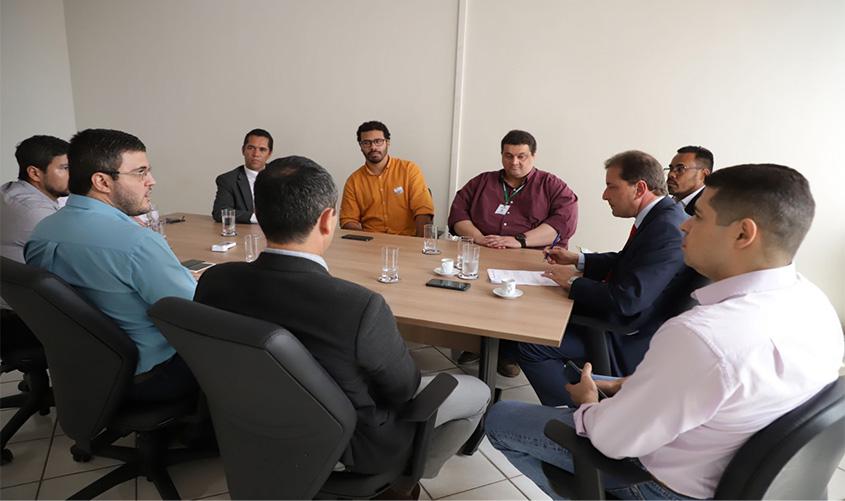 Prefeito se reúne com BNDES para parceria nas obras de saneamento