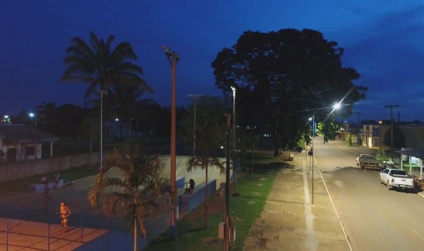 Município recebe melhorias com a implantação de iluminação pública