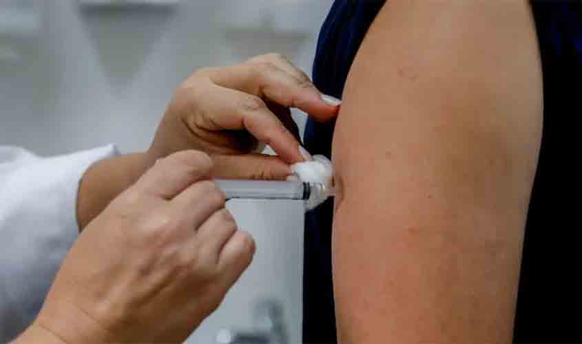 A cada 100 pessoas que têm tétano, cerca de 30 morrem