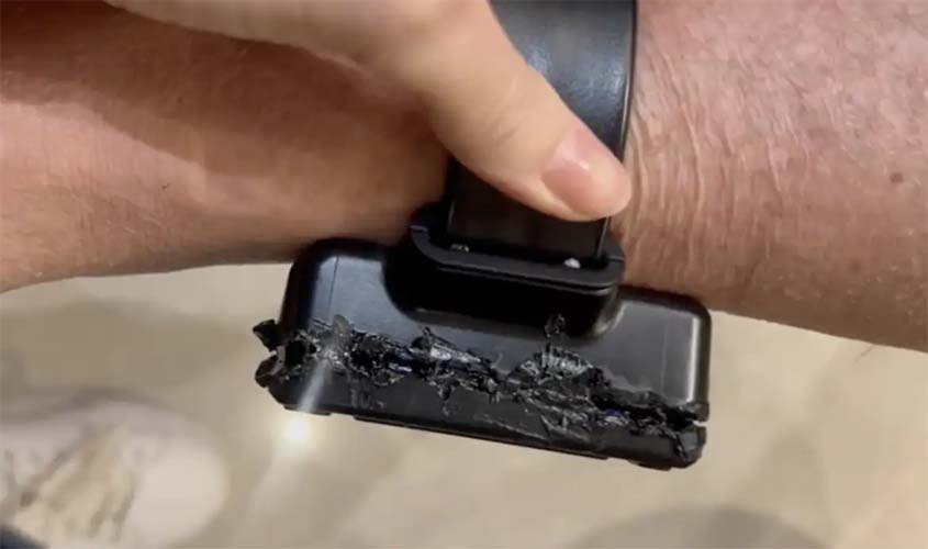 PF confirma que Bolsonaro rompeu tornozeleira com solda