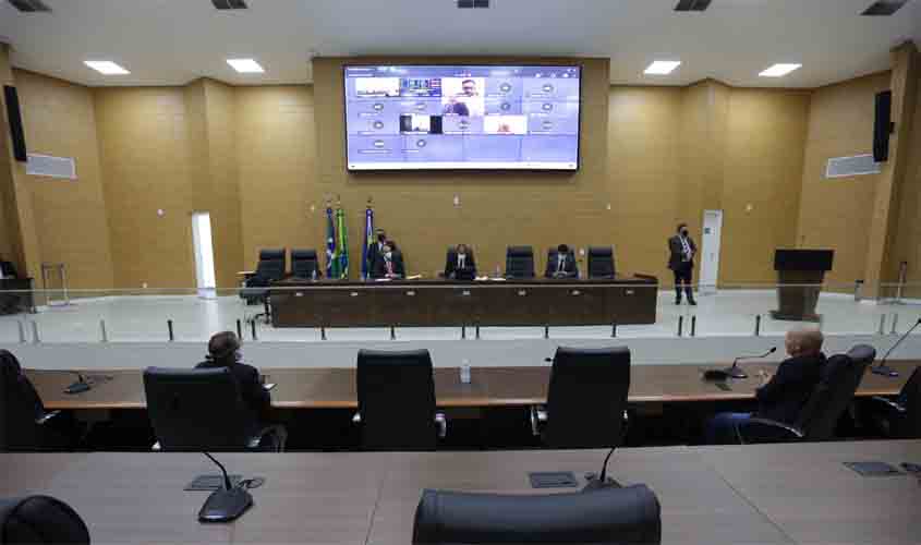 Em sessão extraordinária, Assembleia Legislativa aprecia dez mensagens nesta segunda-feira