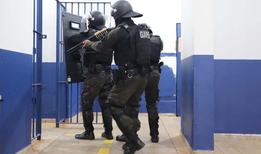 'Operação Máximus' é realizada em Vilhena para reforçar segurança no sistema prisional 