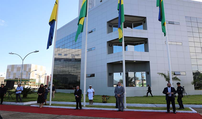 Presidente do TJRO participa de ato cívico que marca abertura do Ano Legislativo