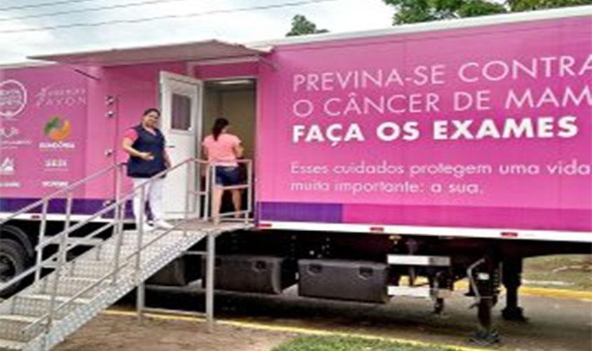 Seas realiza agendamento de mulheres do Orgulho do Madeira para exames preventivos aos cânceres de mama e colo do útero na carreta do Hospital de Amor