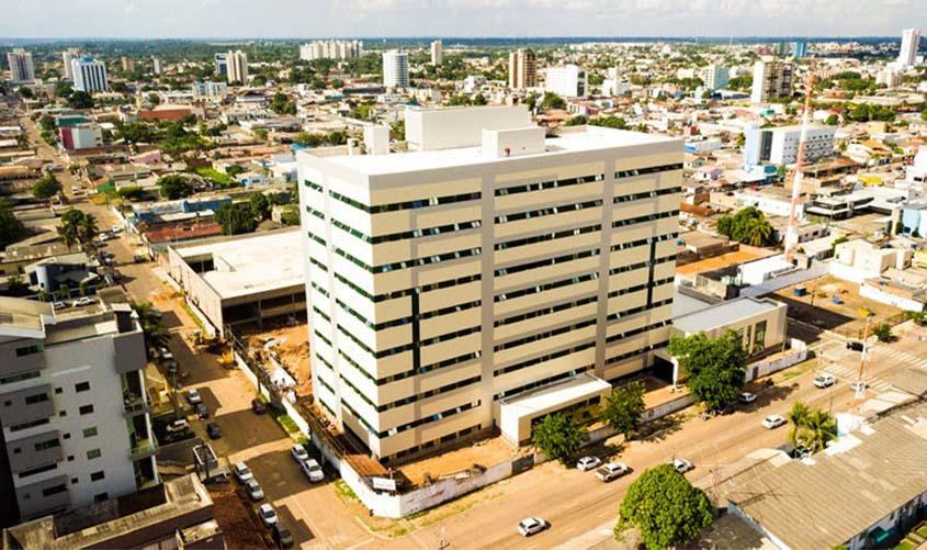 Servidores do Fórum Geral recebem instruções sobre socorro em elevadores