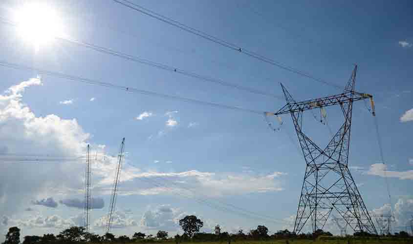 Conta de energia pode ficar mais barata com novo marco regulatório do setor  