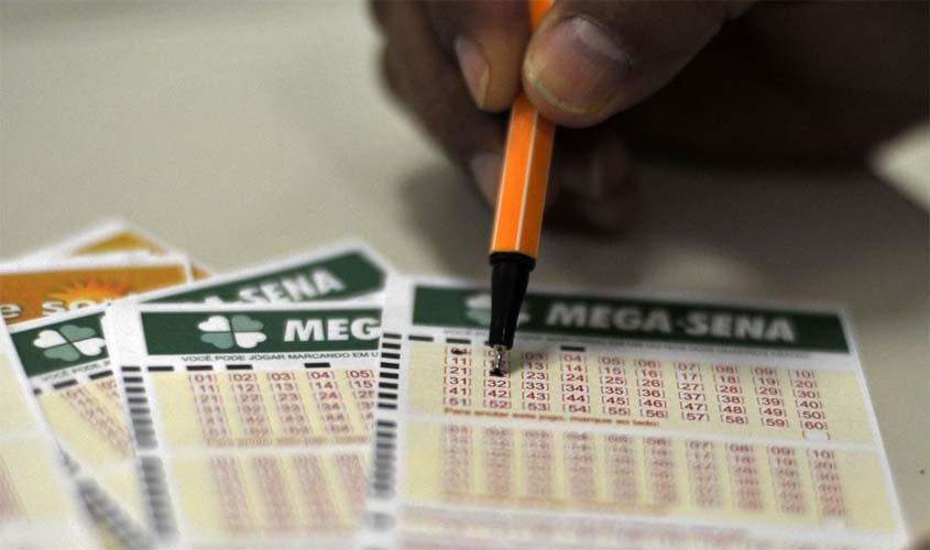 Mega-Sena deve pagar hoje prêmio de R$ 3 milhões