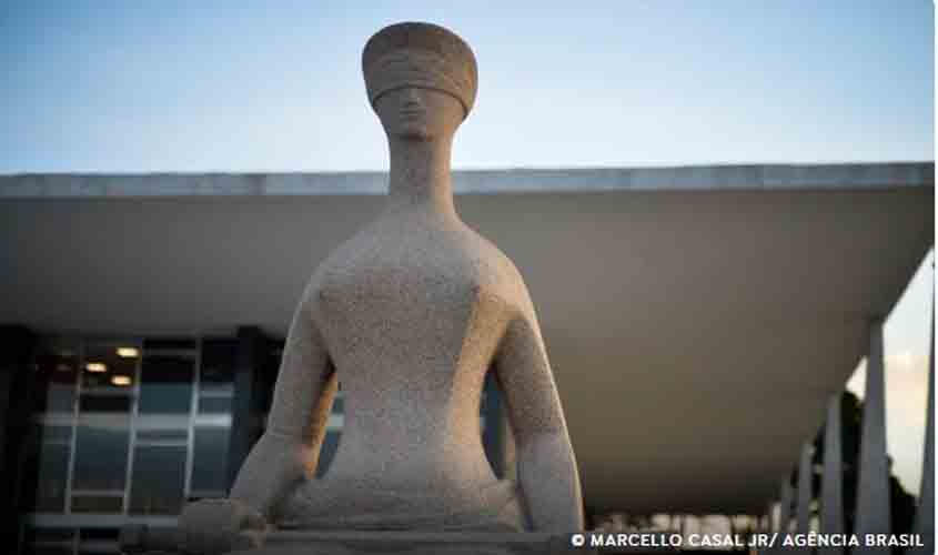 Decisão unanime do STF mantém posse de até 40g de maconha para diferenciar usuários de traficantes