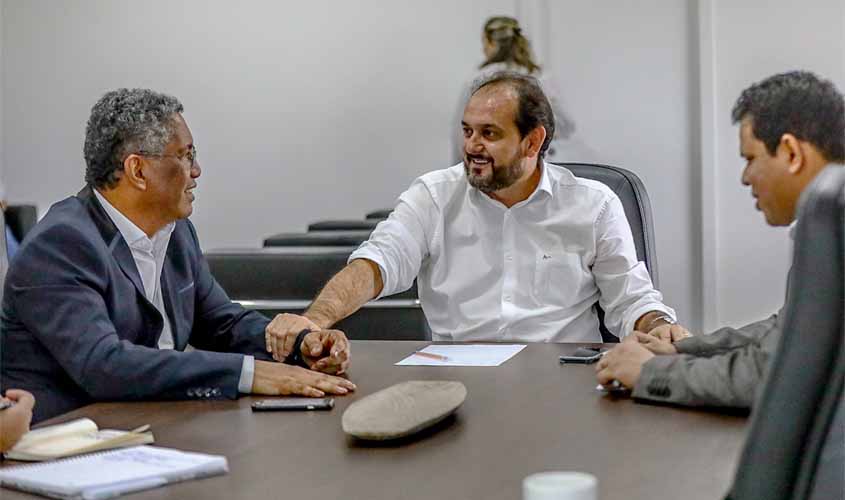 Presidente da ALE se reúne com secretário de Educação e anuncia indicação do plano de segurança nas escolas públicas