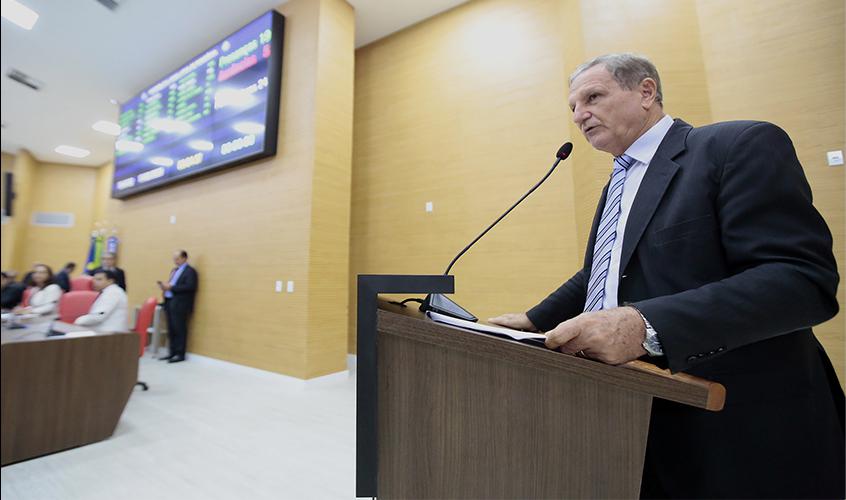 Adelino diz que deputados estão de prontidão para enfrentamento ao Coronavírus