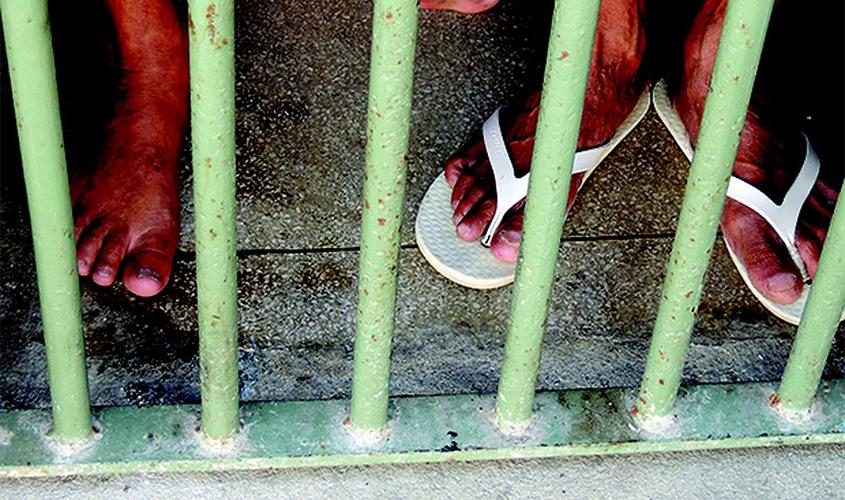 Organização pede redução de população carcerária para conter Covid-19