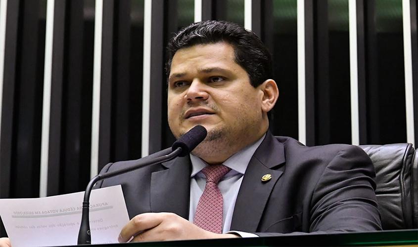 Presidente Davi Alcolumbre testa positivo para covid-19