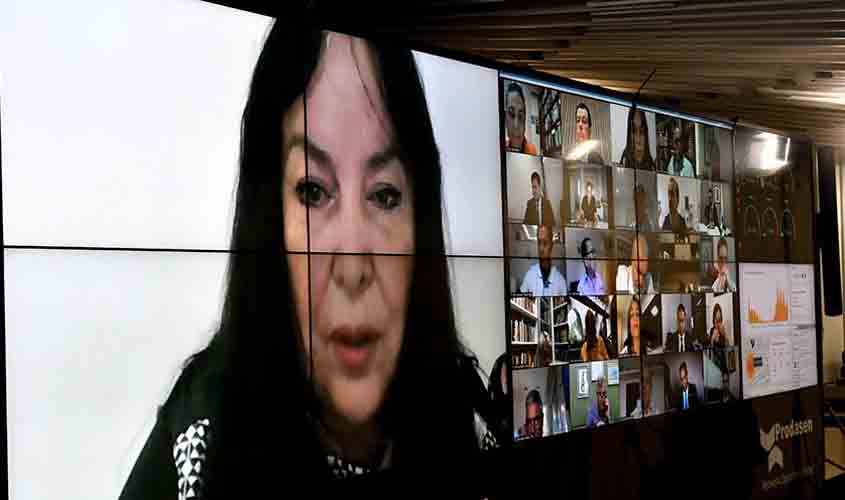 De luto, Senado adia debate sobre o fornecimento de oxigênio e vacinas ao Brasil  