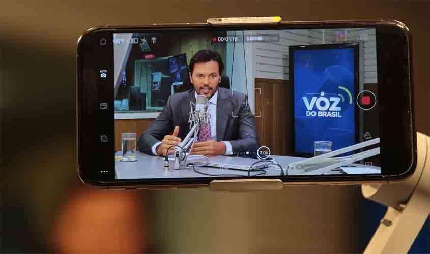 Leilão do 5G brasileiro acontecerá até julho, afirma Fábio Faria