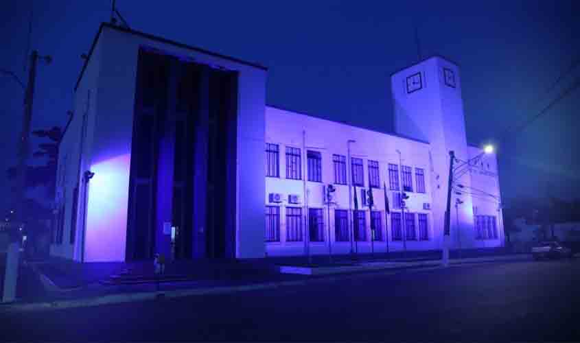Prefeitura vai instalar iluminação especial em monumentos históricos em alusão à campanha nacional Março Azul 2025