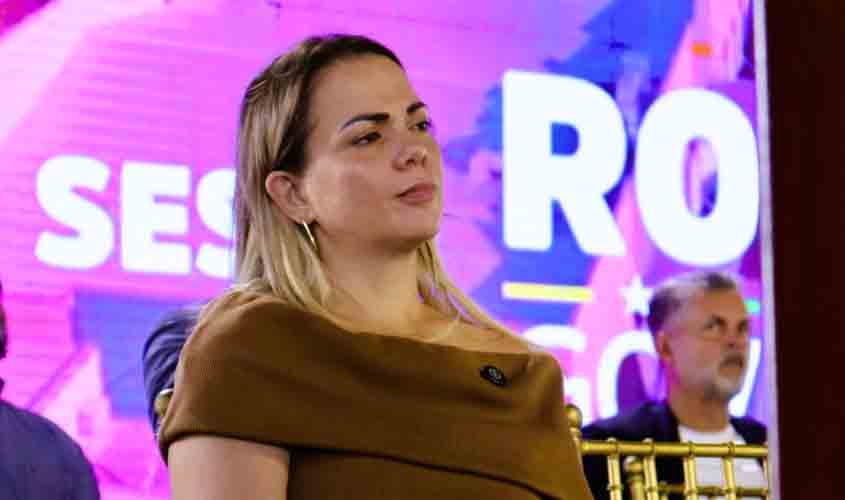 Deputada Cláudia de Jesus propõe mudança na lei para permitir posse em concurso fora da capital