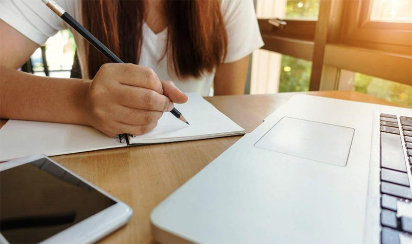 Escolas da Rede Municipal enviarão atividades de forma on-line para os alunos