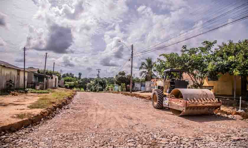 Prefeitura acelera obras do programa Poeira Zero