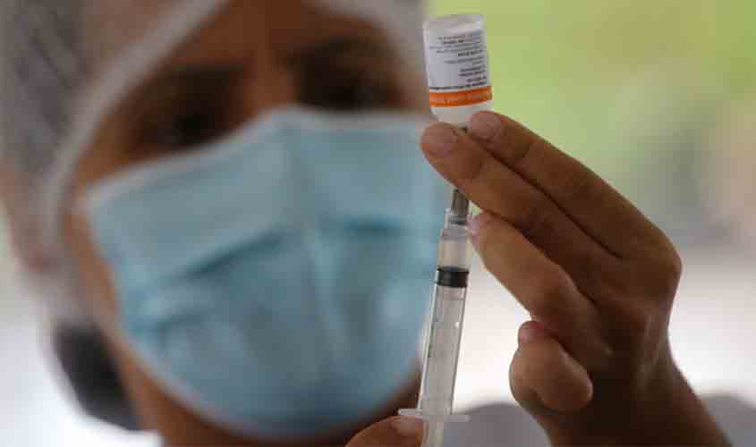 Saúde diz que já distribuiu 90 milhões de doses de vacina contra covid