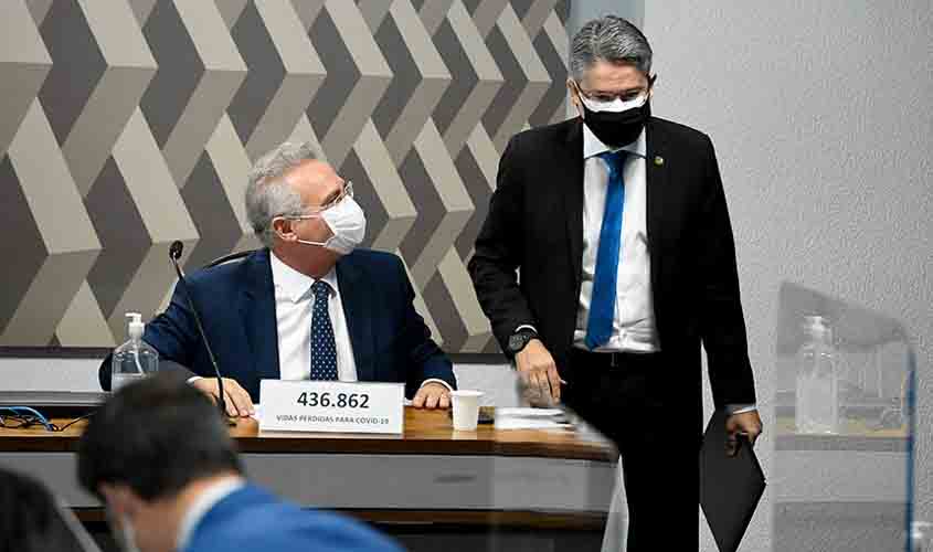 CPI pode investigar 'ministério paralelo' e quebrar sigilos de Carlos Bolsonaro