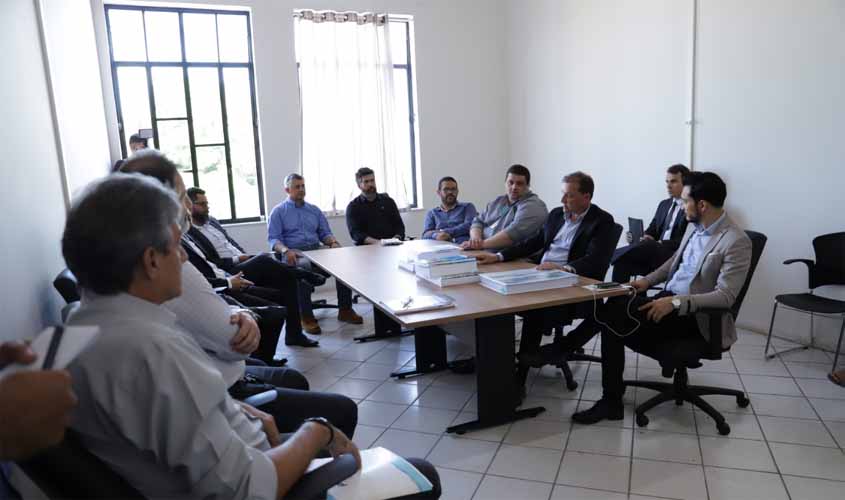 Prefeitura e Governo do Estado unem esforços para andamento de projeto