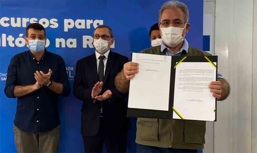 Brasil aplica mais de 2,56 milhões de doses de vacina em 24 horas