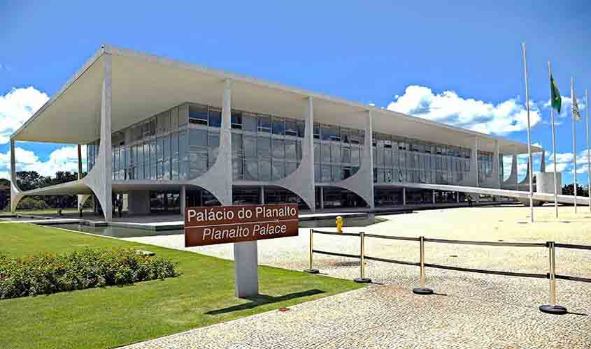 Lula sanciona plano integrado de combate à violência contra mulheres