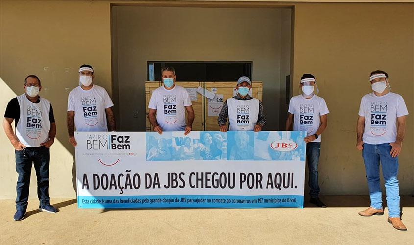 Prefeitura recebe raio-x da JBS para apoio no diagnóstico de pacientes da Central de Atendimento à Covid-19