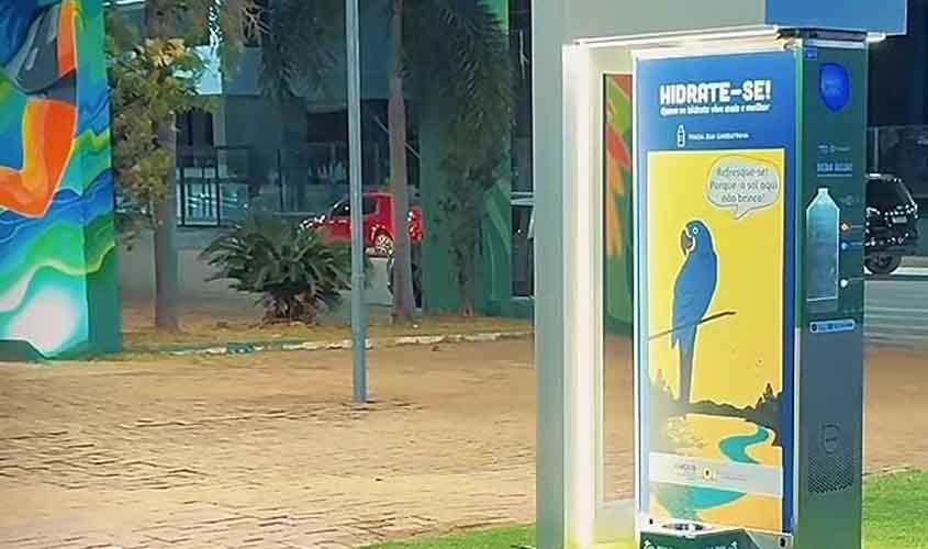 Prefeitura instala bebedouro gratuito para frequentadores do Espaço Alternativo